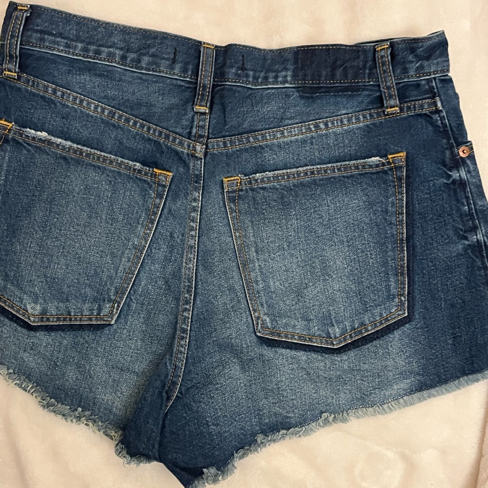 Abercrombie & Fitch Dark Blue Distressed Jean Shorts. Size 29/2. EUC - Picture 3 of 11